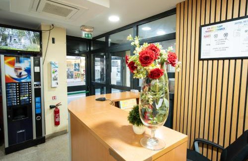 18th Arrondissement Apartment | Hôtel de la Terrasse