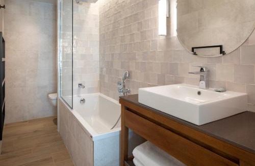 8th Arrondissement Hotel | Hôtel des Champs-Elysées