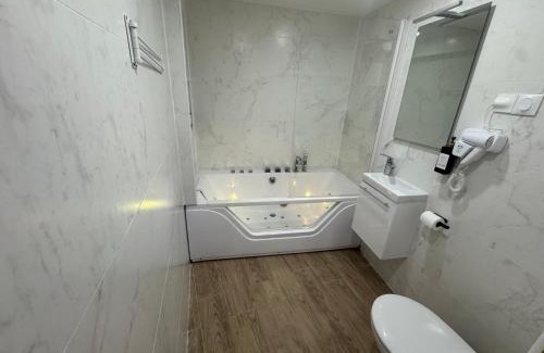Aubervilliers Hotel | Hôtel du Parc Canal - Stade de France