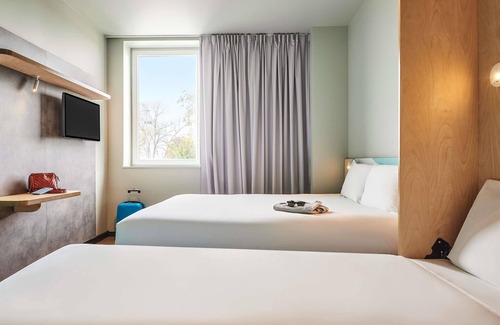 Coueron Hotel | Hôtel Ibis Budget Nantes Ouest Atlantis Couëron