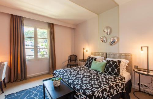 Old Town Hotel | Hôtel Le Y