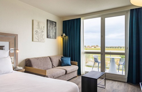 Saint-Pierre-du-Perray Hotel | Hôtel Novotel Senart Golf de Greenparc