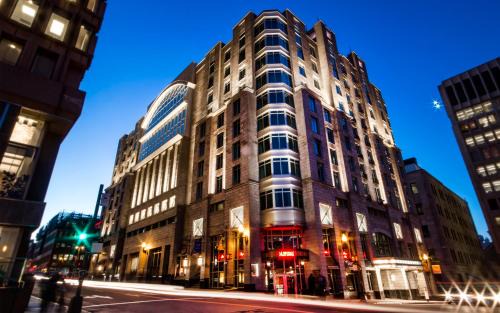 Saint-Jean Street Hotel | Hôtel Palace Royal Centre-Ville Québec par JARO