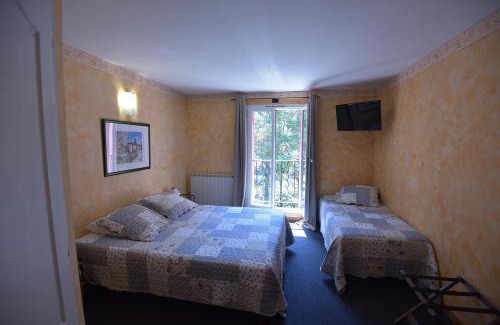Pernes-les-Fontaines Hotel | Hôtel PRATO PLAGE
