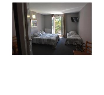 Pernes-les-Fontaines Hotel | Hôtel PRATO PLAGE