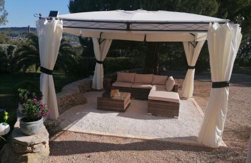 Lorgues Bed & Breakfast | Hôtes'Antic Provence