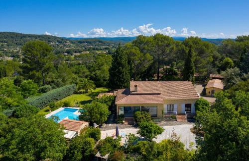 Lorgues Bed & Breakfast | Hôtes'Antic Provence