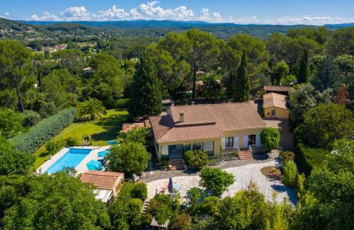 Lorgues Bed & Breakfast | Hôtes'Antic Provence