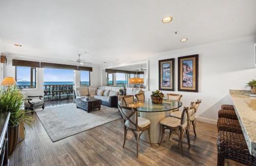 Avalon House | H1070 Hamilton Cove Villa 10-70