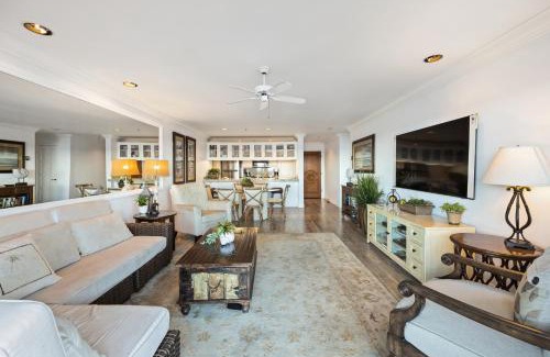 Avalon House | H1070 Hamilton Cove Villa 10-70
