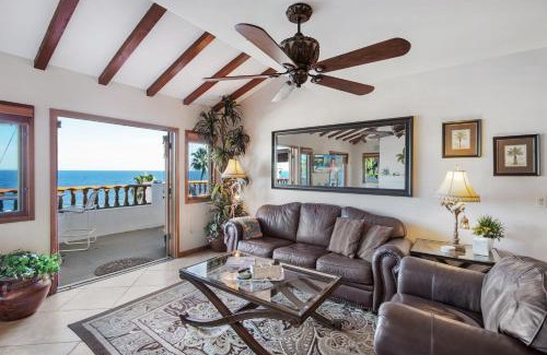 Avalon House | H892 - Hamilton Cove Villa 8-92