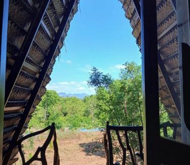 Habarana Ski Chalet | Habarana Chena Hut - Air conditioning Private Cabana with Balcony