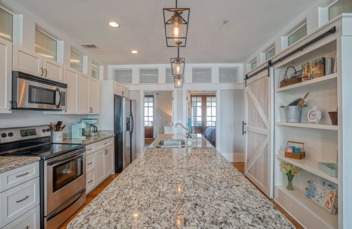 Habersham Condo | Habersham Retreat on Abbey Row
