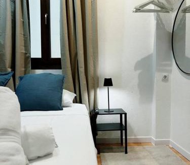 Malasana House | Habitación en Gran Vía F
