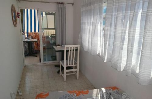 Salou City Centre House | Habitaciones compartidas en un apartamento