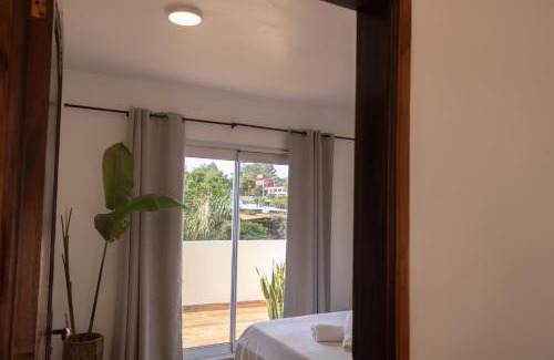 Encarnacion House | Habitaciones con amplia terraza a minutos del centro