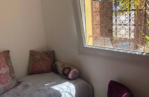 Vic-la-Gardiole Villa | Hacienda : 220m2 villa for 12 people with swimming pool, 5 minutes from the beach
