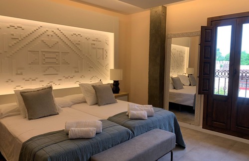 Toledo City Center Hotel | Hacienda Del Cardenal
