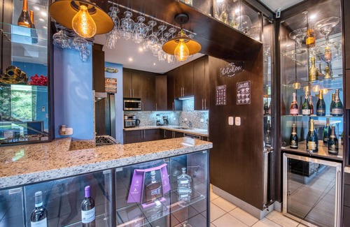 Playa Colorado Apartment | Hacienda Iguana: Luxury Apartment with Pool & Golf