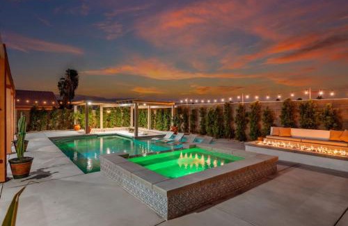 Indio House | Hacienda San Miguel Pool And Spa With Outdoor Kitchen