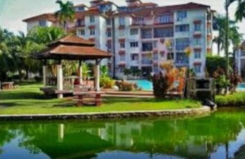 Kampung Teluk Kemang Apartment | Hagia Medina Muslims Guesthouse