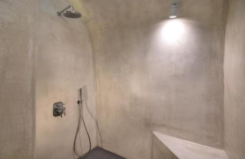 Pyrgos Apartment | Halcyon Days Suites