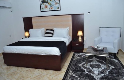 Benin City Hotel | Hale Manor Exquisite