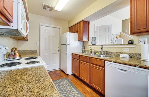 Afton House | Half-Mi to Grand Lake: Townhome w/Hot Tub