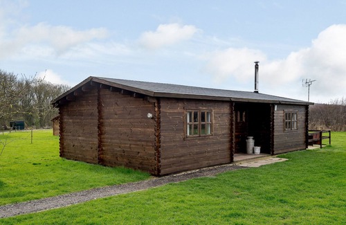 Kneesall Cottage | Halfmoon Wood - UKC2194