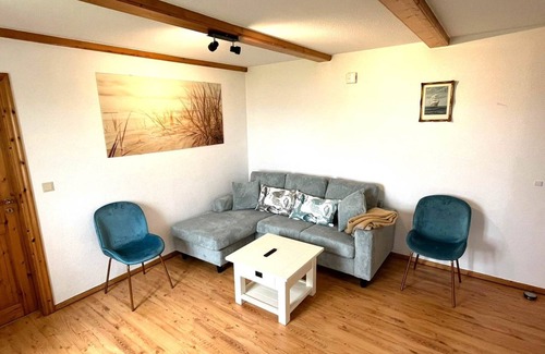 Langeneß Apartment | Hallig Hüs - Experience relaxing days in our cozy 3-room apartment