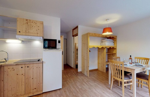 Orelle Apartment | Hameau 8 101 - SPA & PISCINE studio 4 pers.