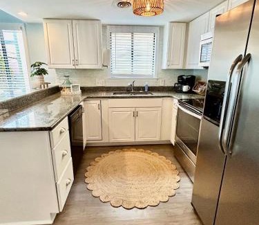 North Carolina Coast Apartment | Hamlet Hideaway