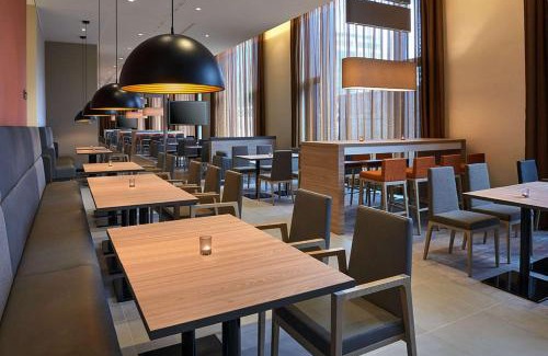 Mitte Hotel | Hampton by Hilton Berlin City Centre Alexanderplatz
