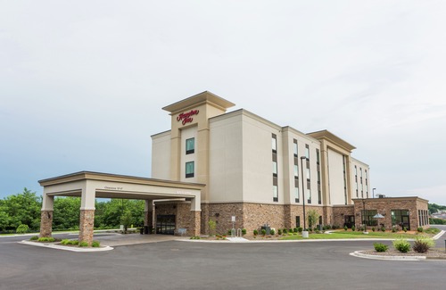 Cumberland Hotel | Hampton Inn Cumberland