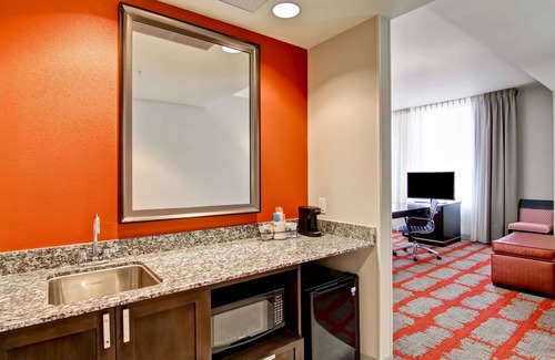 Central Business District Hotel | Hampton Inn & Suites Cincinnati-Downtown