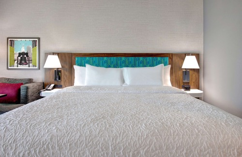 Deptford Hotel | Hampton Inn & Suites Deptford