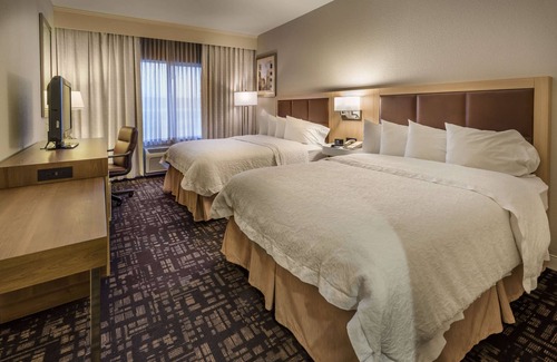 Reno/Tahoe Airport Hotel | Hampton Inn & Suites Reno