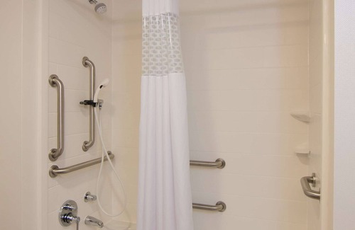 Downtown Tulsa Hotel | Hampton Inn & Suites Tulsa Downtown
