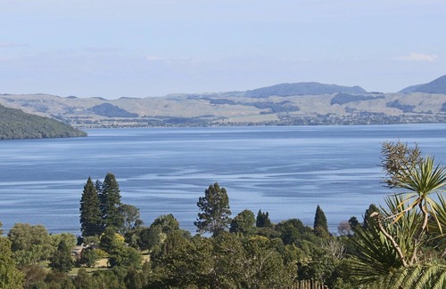 Hamurana Cottage | HAMURANA HAVEN - HAMURANA HOLIDAY HOME, family friendly in Hamurana