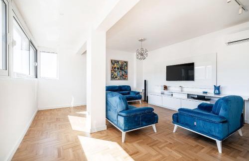 Golubovina Apartment | HanaLux
