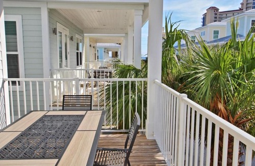 Gulf Shores House | Hang 10 East Point Cottages Unit H by Youngs Suncoast