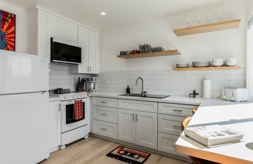 Avila Beach Condo | Hang Ten at the Studio! Vibe in This Groovy Avila Beach Studio Condo!