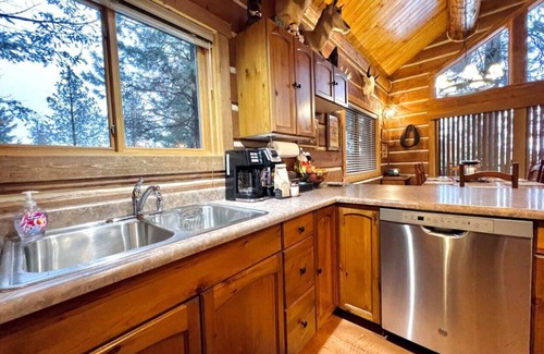 Bigfork Cabin | Hanging Rock Cabin Su