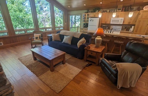 Bigfork House | Hanging Rock Get Away