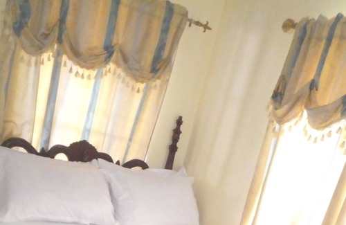 Montego Bay House | Happy and Comfortable Home