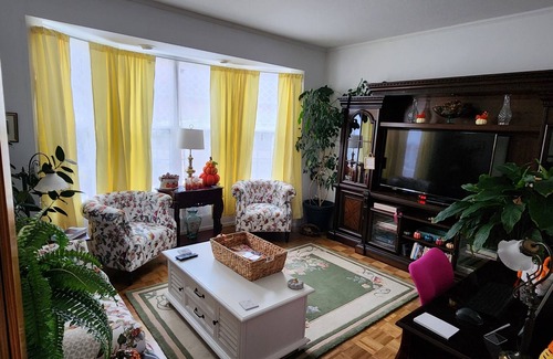 Harbor Springs House | Happy Days and Nights -Sunset House- A 4 bedroom mansion close to skiing.