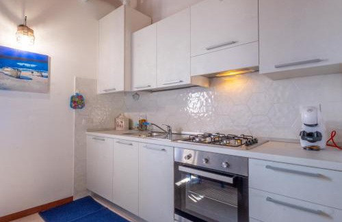 Riva di Solto Apartment | Happy Guest Apartments - Blue Lake Therapy