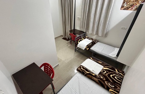 Allahabad Bed & Breakfast | Happy Homestay
