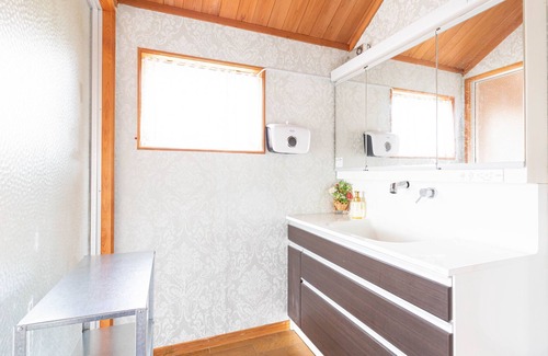 Tsubaki Onsen House | Happy House Shirahama