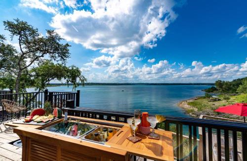 Canyon Lake House | Happy Owl Lakehouse